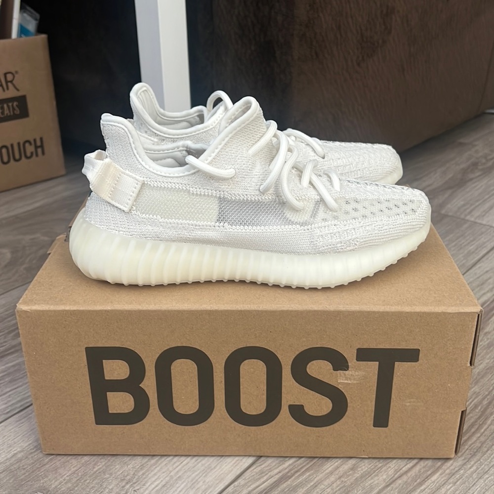 Yeezy Boost 350 V2 Bone